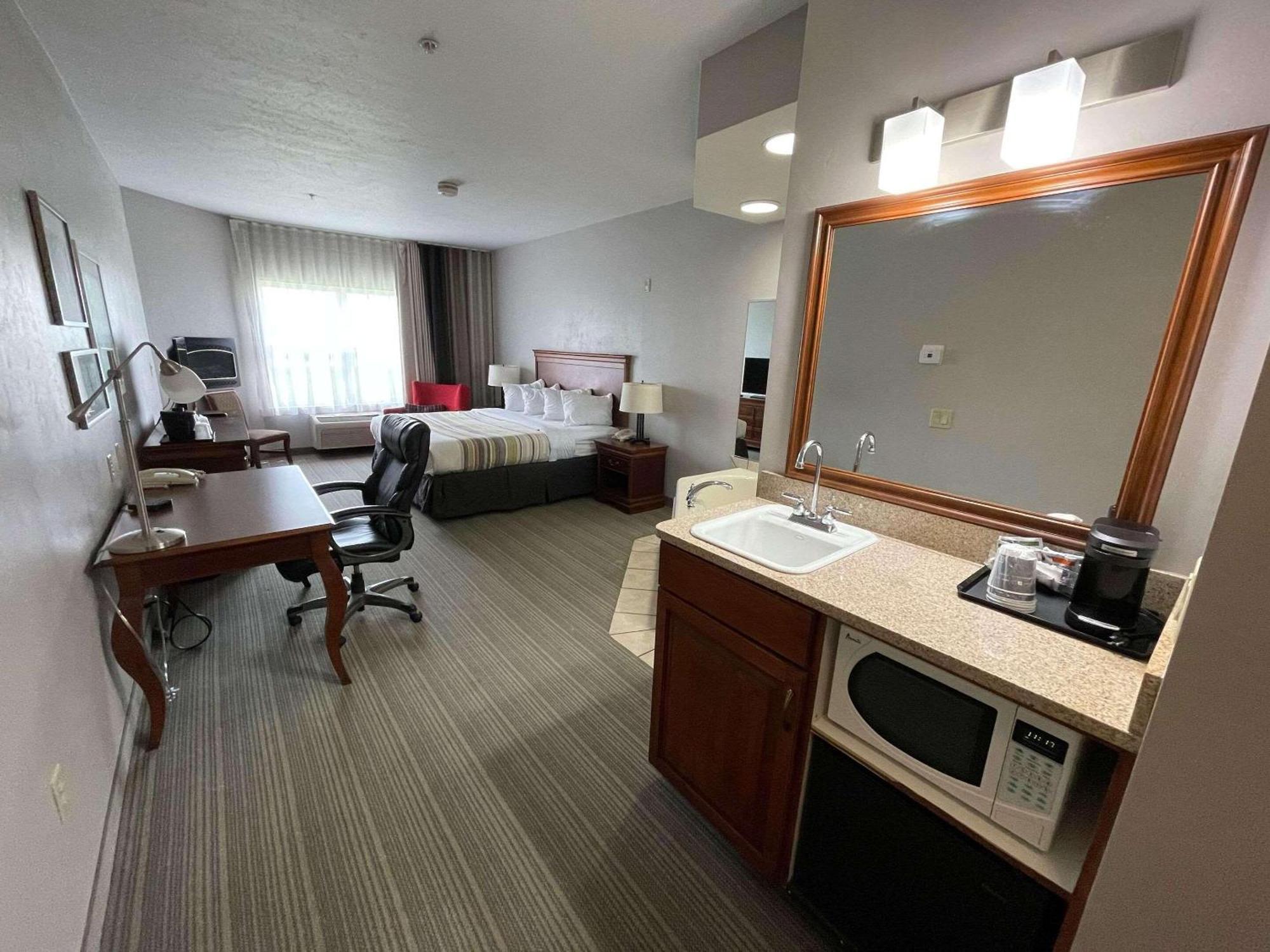 Country Inn & Suites By Radisson, Appleton North, Wi Little Chute Екстериор снимка